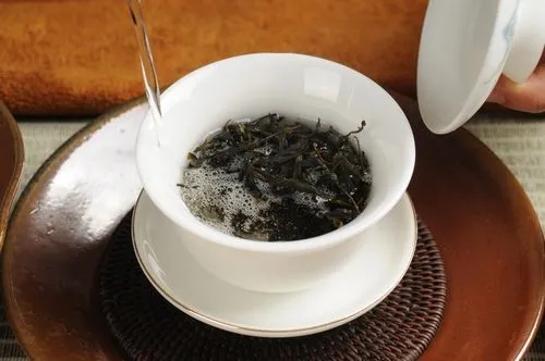 普洱茶怎么泡？原來(lái)熟茶和生茶泡法不一樣，浪費(fèi)了多少茶葉