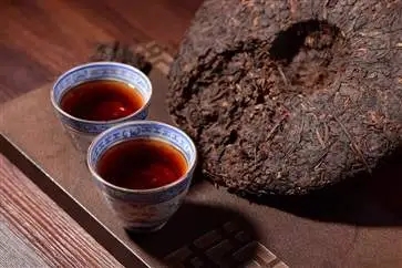 苦、澀味絕不是古樹普洱的霸氣，那也叫懂普洱茶，別逗了！