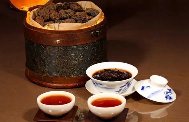 喝普洱完整滋味，品老茶成熟茶湯