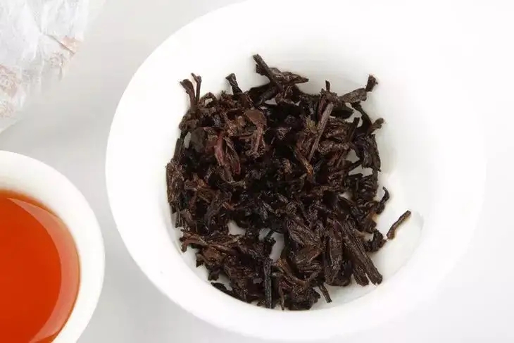 普洱熟茶好壞如何辨別？行家教你3步走！聞茶香、品茶湯、鑒葉底