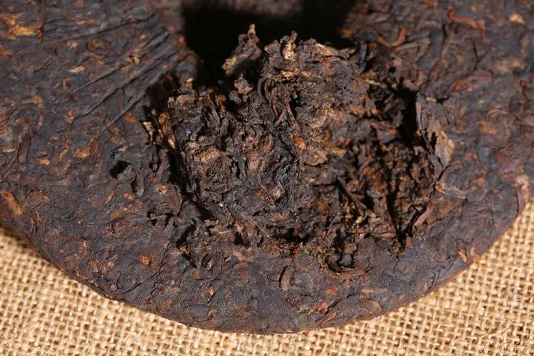 普洱茶的幾個(gè)熱點(diǎn)問題解答，看完終于明白了！