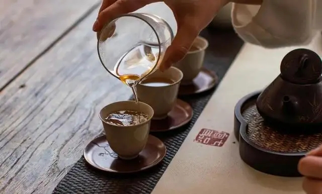 在家喝茶，或許才是我們對抗疫情的貢獻